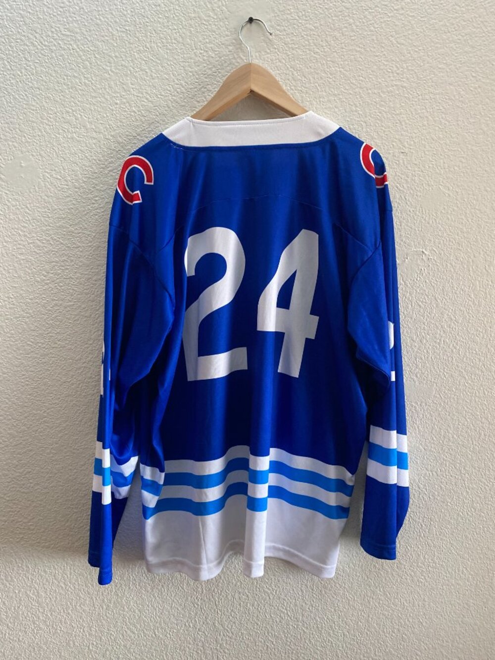 Chicago Cubs MLB Hockey Style Jersey Medium 9/17/24 Special Ticket Giveaway SGA - Picture 3 of 3